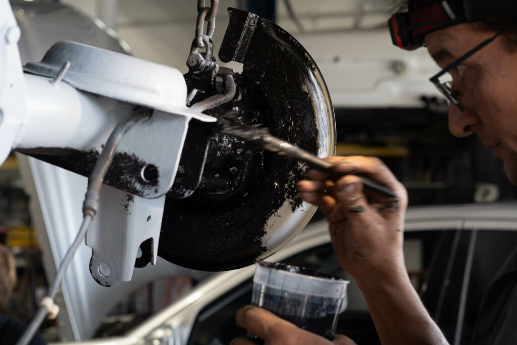 Signs Your Mercedes Needs Brake Repair in Miami