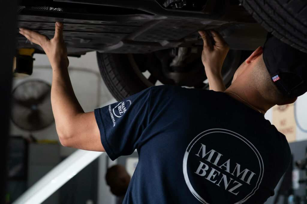 Signs Your Mercedes Needs Transmission Repair in Miami